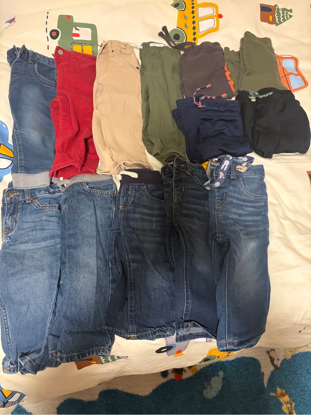 Lot of boys 18 months jeans and pants